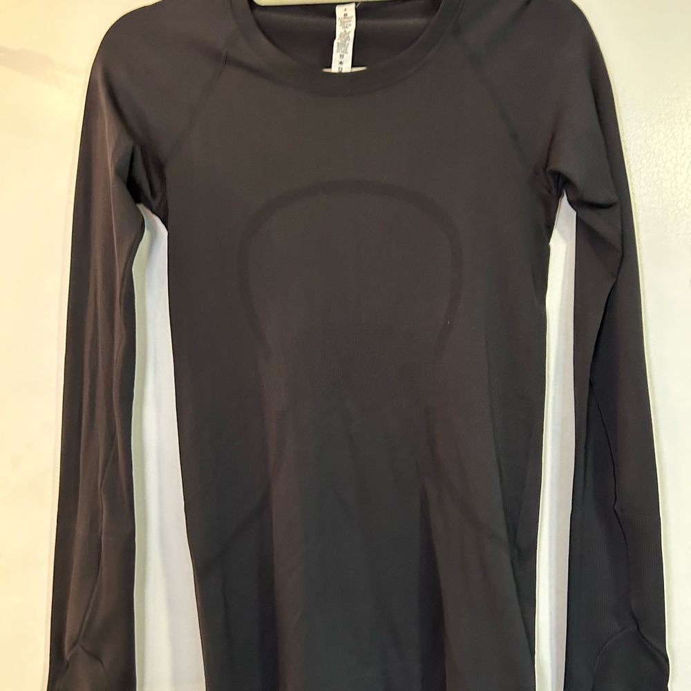 Lululemon Swiftly tech long sleeve